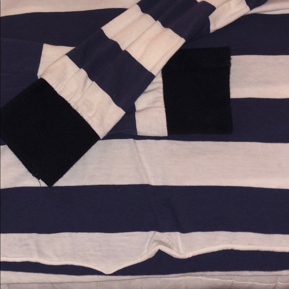 Tapered bottom collar stripped cropped top - Picture 4 of 4